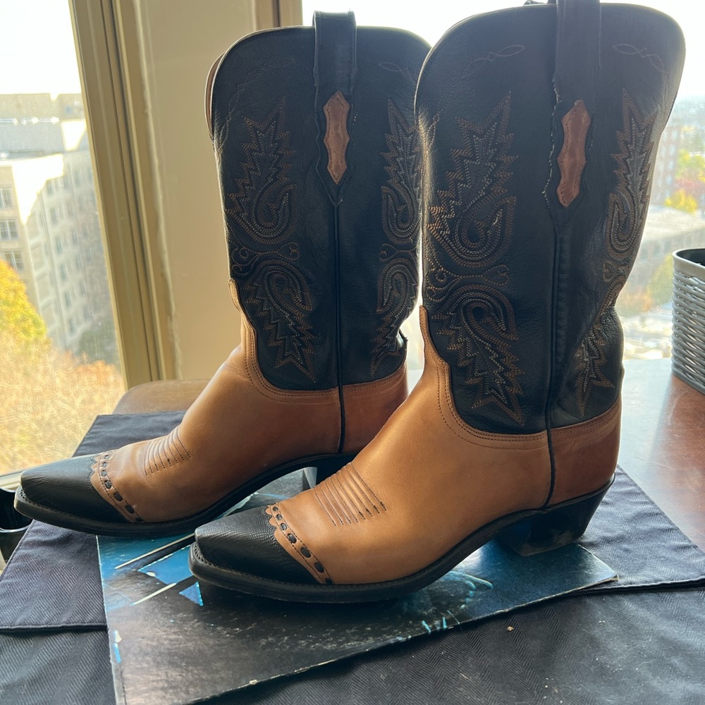 Lucchese Wingtip Black and Tan Boots